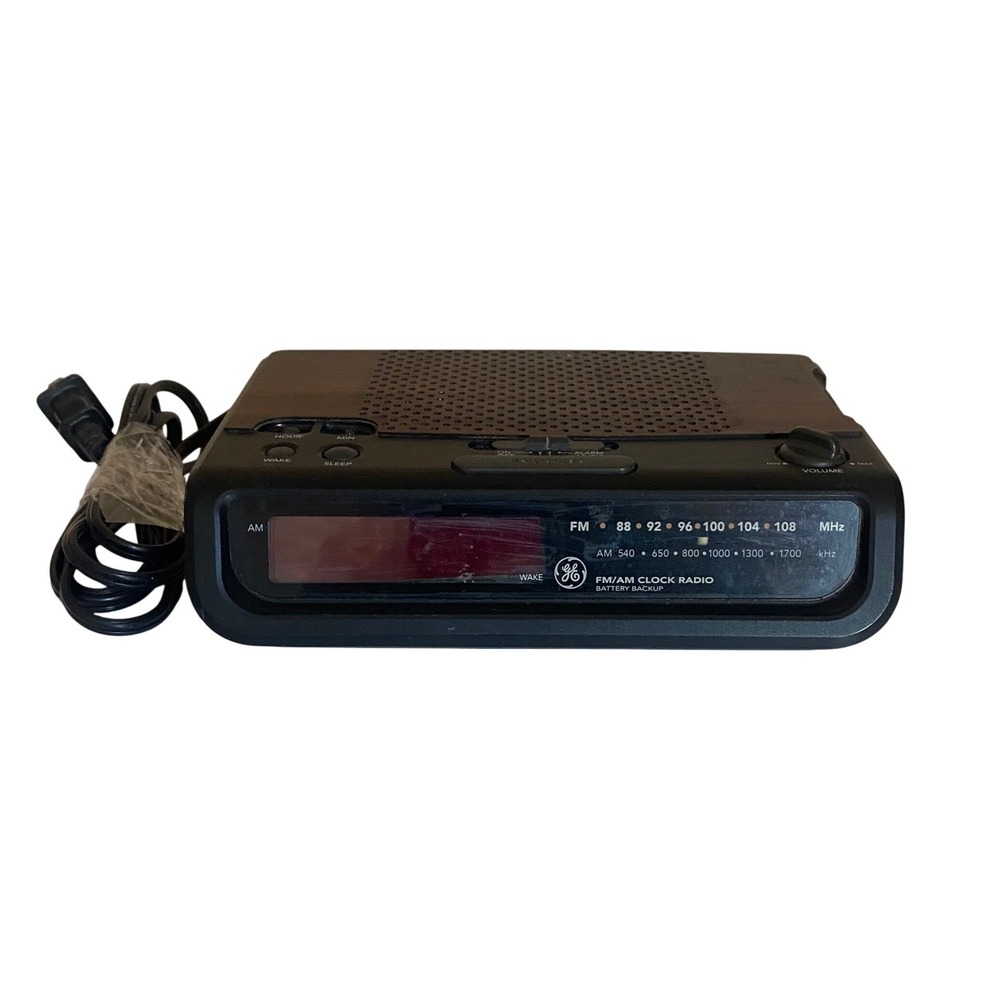 GE 7-4613B FM AM Alarm Clock‎ Radio Digital Display Battery Wood Grain *WORKS*
